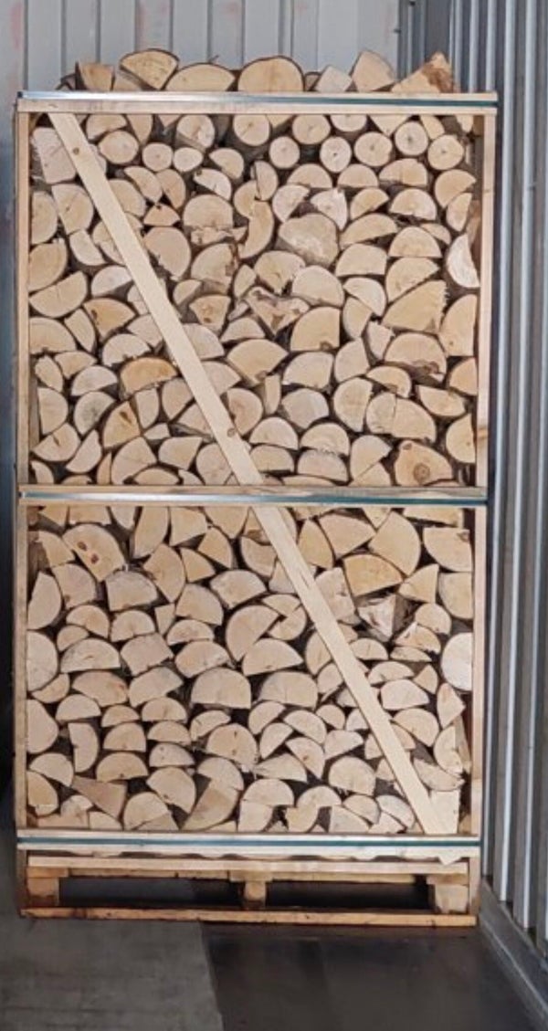 Haardhout Essen 1,8 m3 gestapeld - lengte blok 25 cm. natuurlijk lucht gedroogd. Vocht 5-12 %