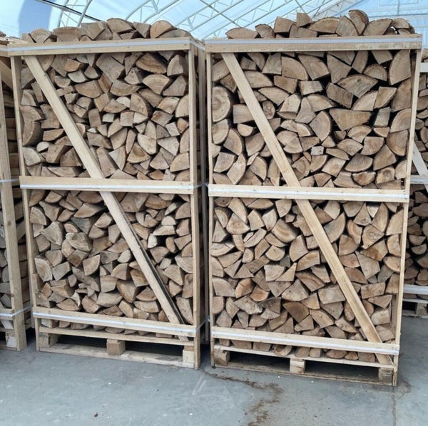 Haardhout Essen 1,8 m3 gestapeld - lengte blok 25 cm. natuurlijk lucht gedroogd. Vocht 5-12 %